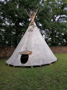 Mehr über den Artikel erfahren TIPI – TALK: DIE HEILIGE ORDNUNG DES LEBENS